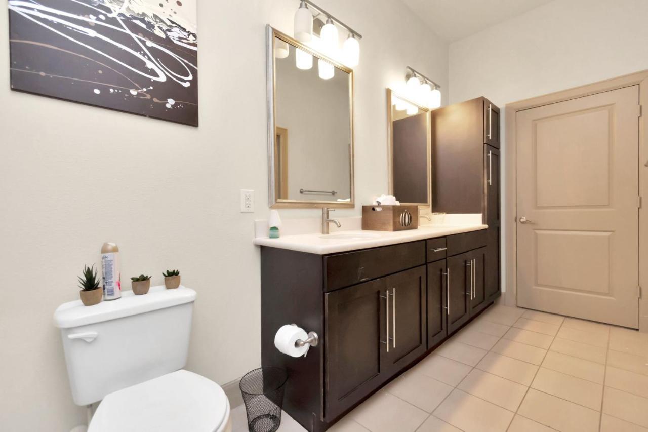 Welcome To The Suite Spot Luxury 1Bedroom Mid-Rise In Suger Land Houston Buitenkant foto